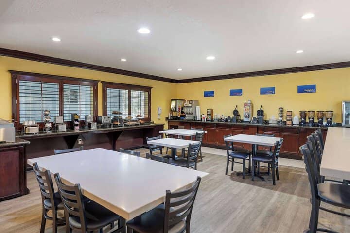 Breakfast area